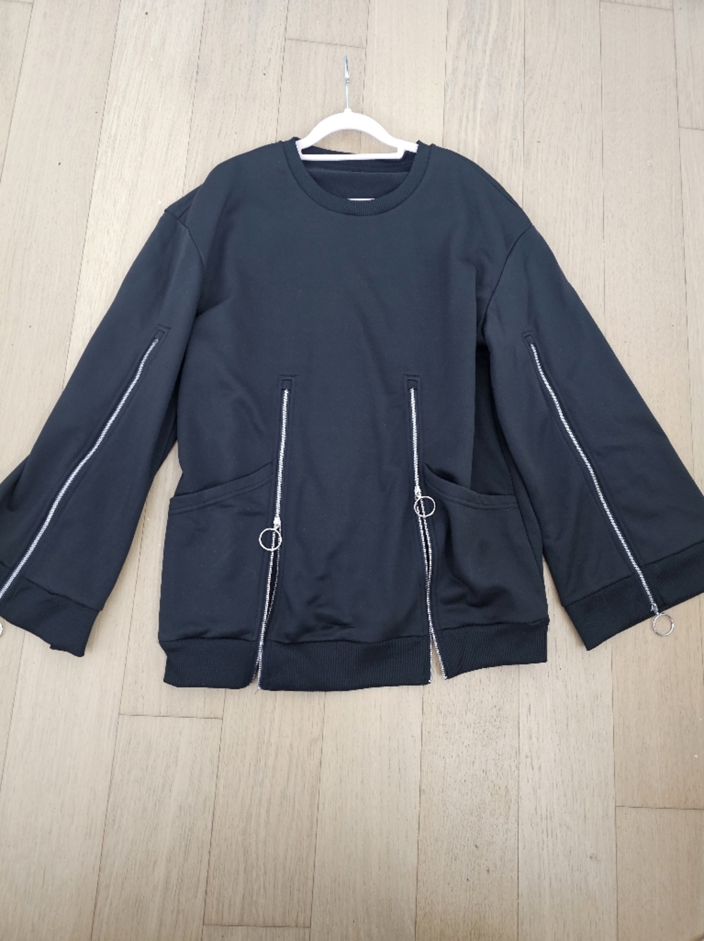 Black Zip-Accent Crewneck Sweatshirt Size M Oversized